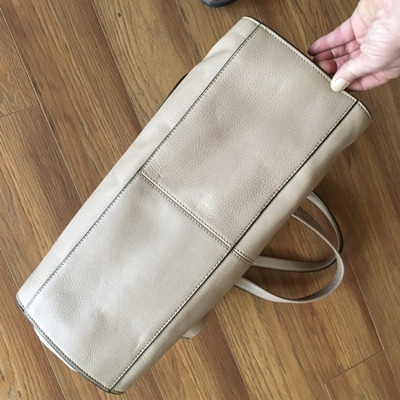 Vince Camuto Bag - Picture 9 of 11